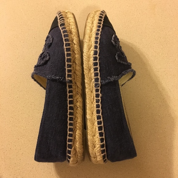 CHANEL denim espadrilles 😎 - Picture 5 of 6